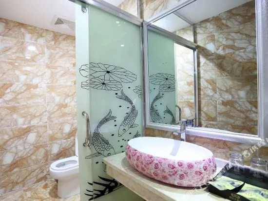 Yuting Hotel (Changsha IFS International Financial Center Wuyi Square Subway Station)