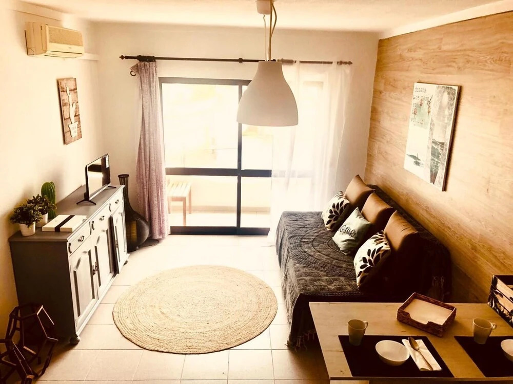 Cosy T1 at Vale Centianes Beach