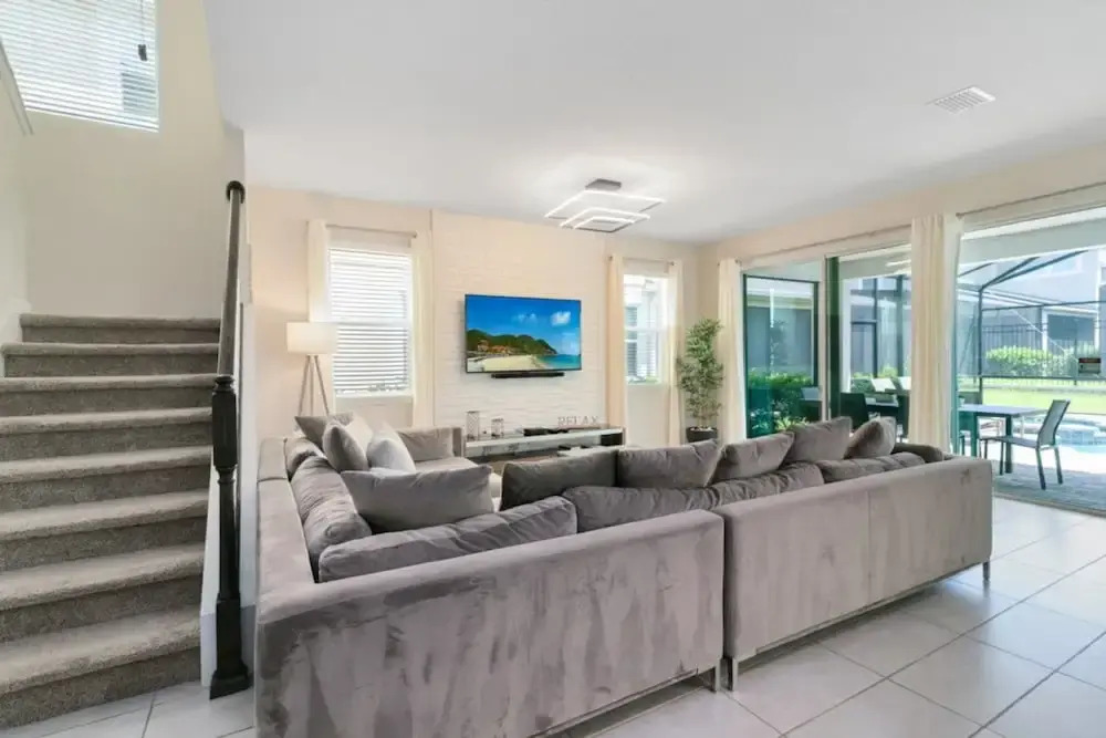 Incredible Resort 4 bed Pool Spa Home
