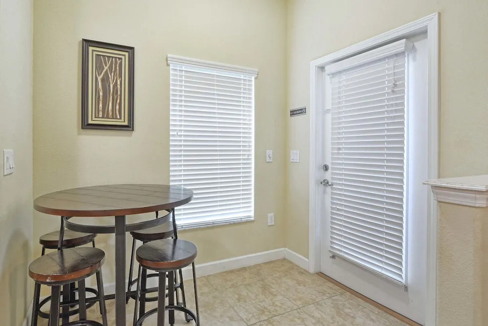 Paradise Palms 5 Bed Townhome w Splashpool - 3217PP