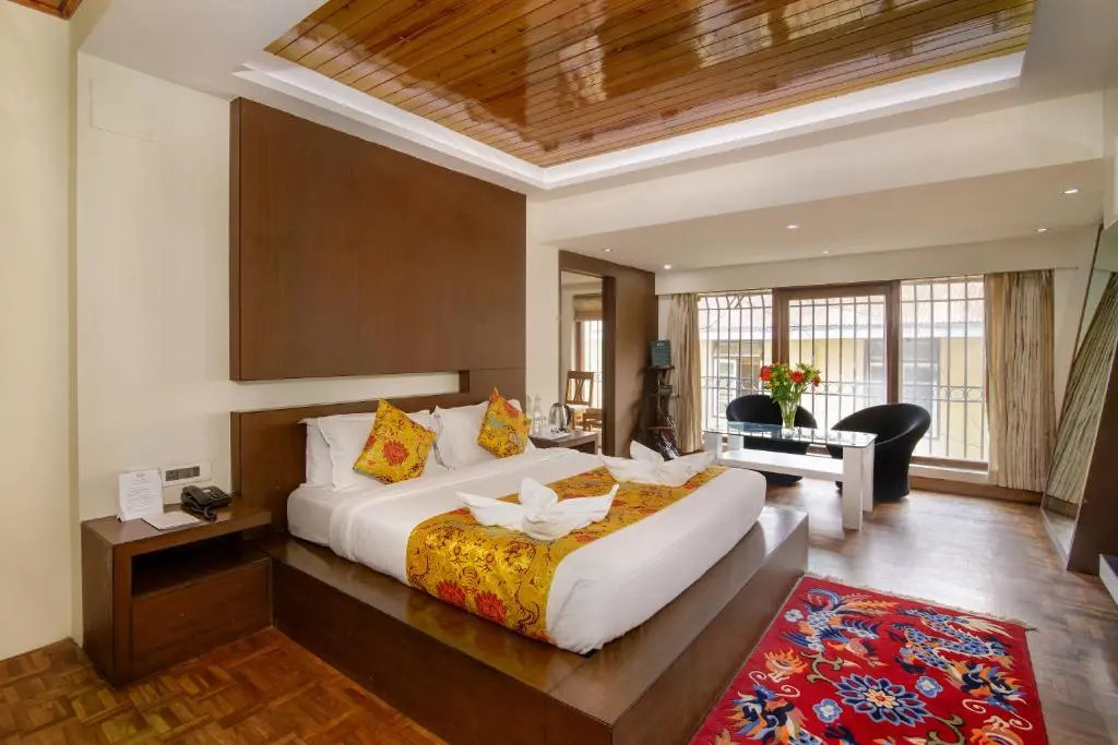 Muscatel Yavachi - 400 Mts from MG Marg