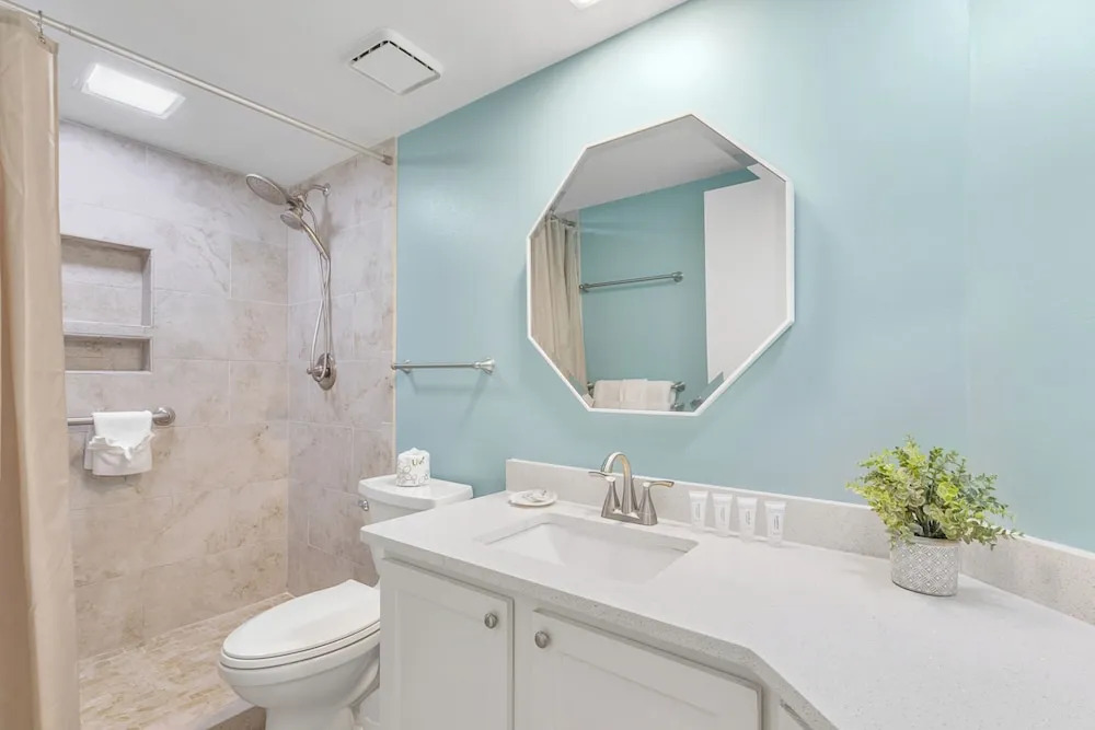 Windward Pointe 803
