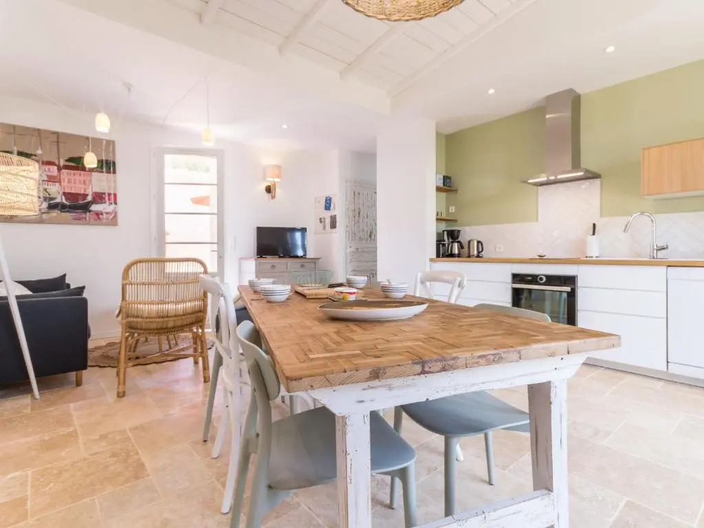 Gîte cosy bord de mer avec spa à 5 min de la plage et commerces, 2 terrasses, idéal famille et bébé - FR-1-306-1192