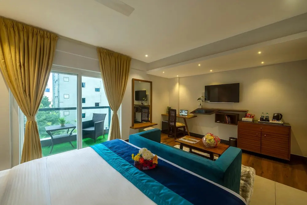 Royal Ace Boutique Hotel