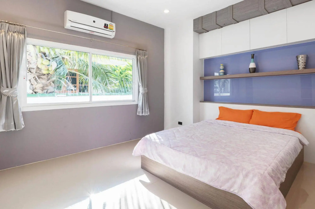 Baan Suk Sabai by Favstay