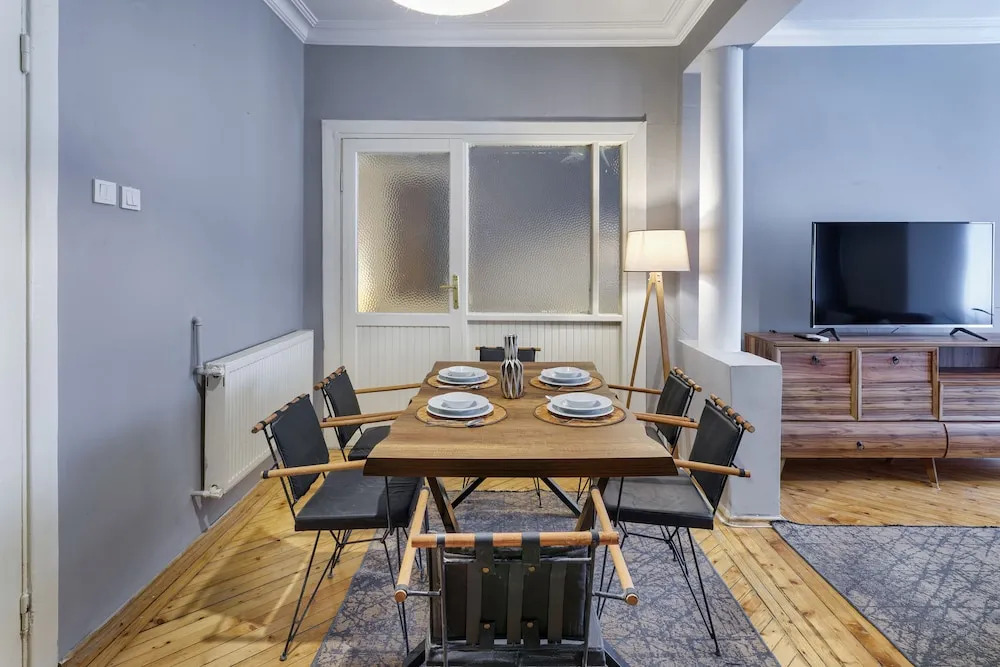 Marvelous Bright 4BR Ap in Taksim Square