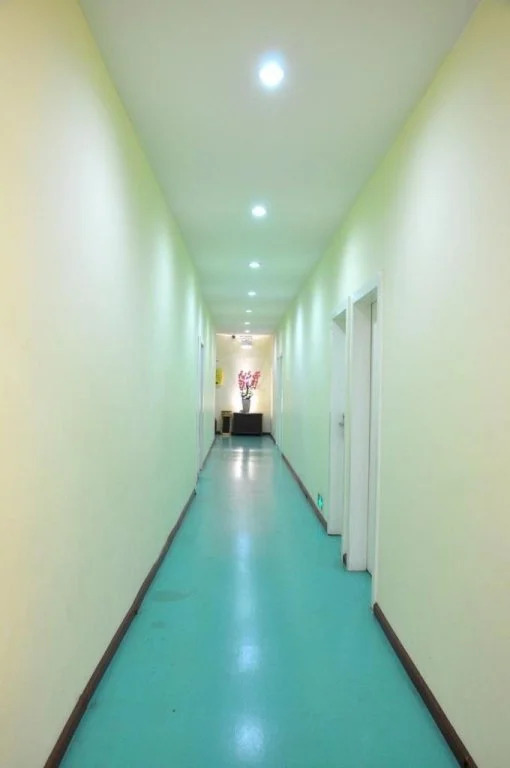 Caiyuan Business Hotel