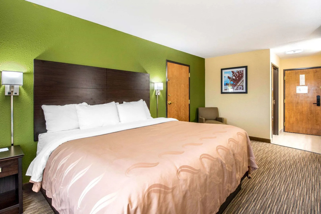Quality Inn & Suites Brandenburg - Fort Knox