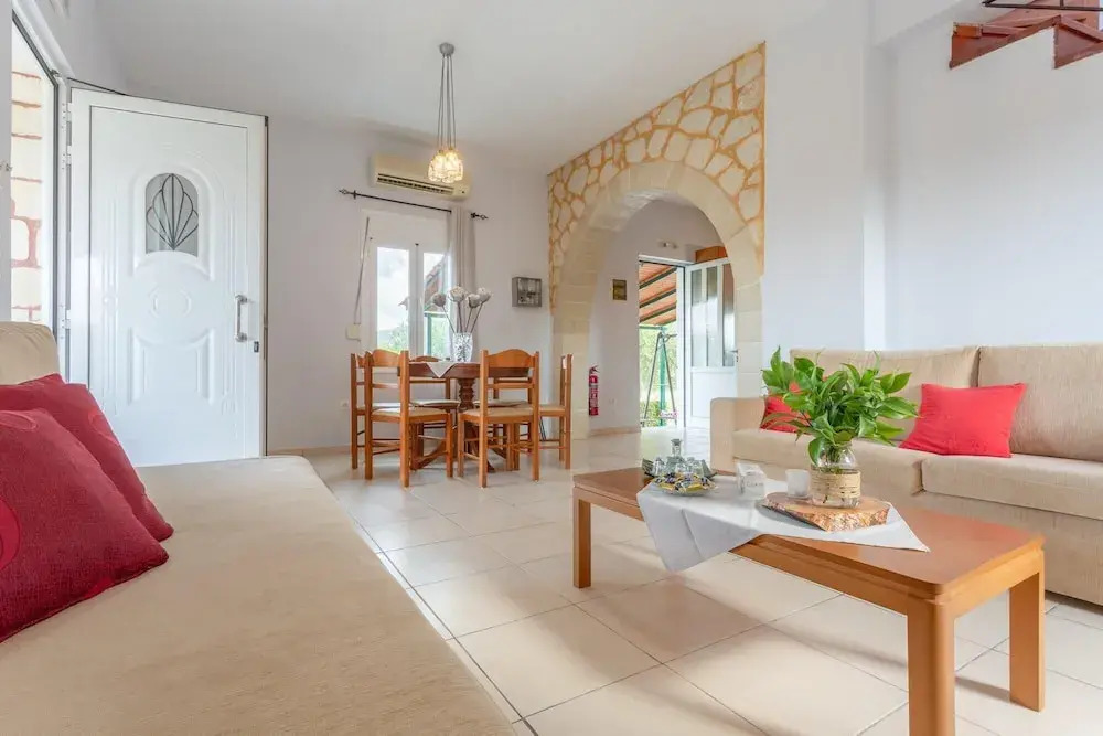 Villa Giannis Large Private Pool Walk to Beach A C Wifi Car Not Required Eco-friendly - 2088