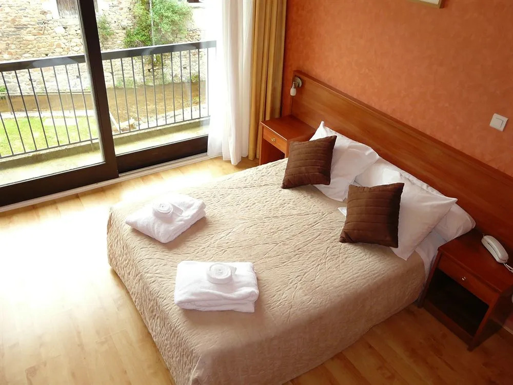 Brit Hotel Du Ban
