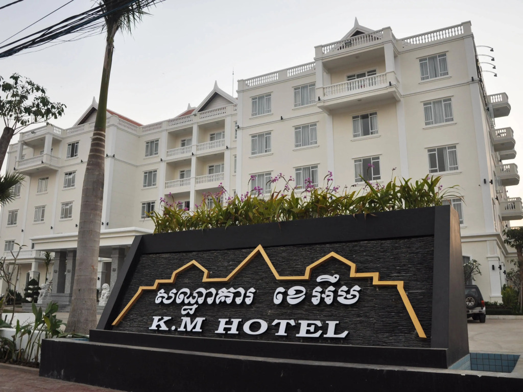 Pursat Riverside Hotel & Spa