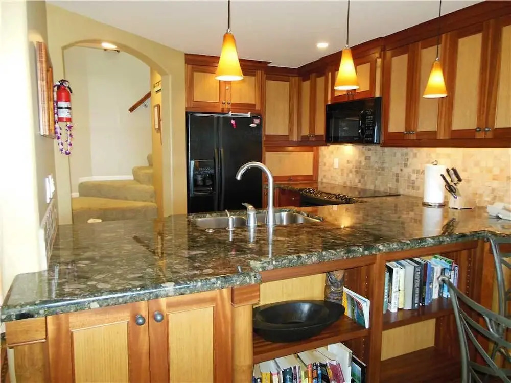 Kahana Sunset E8 - Two Bedroom Condo