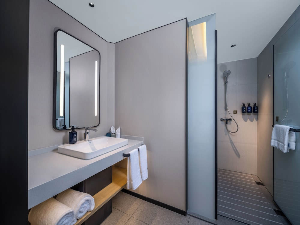Holiday Inn Express Luoyang Nanchang Road by IHG