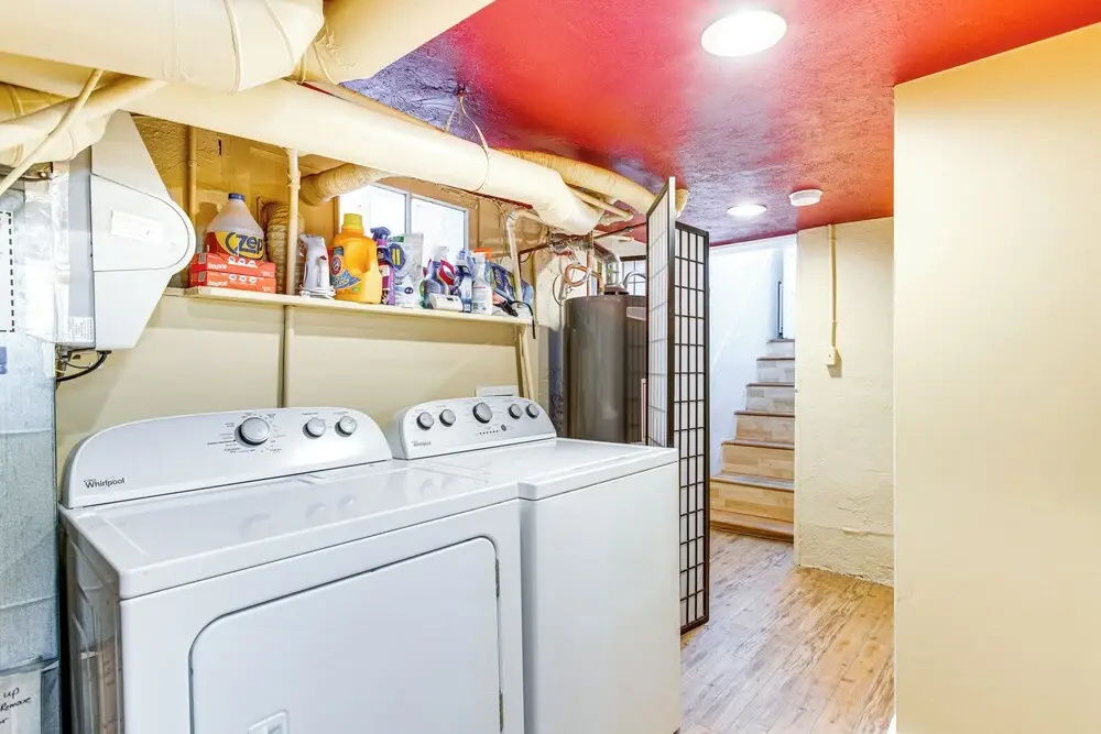 4 Mi to Downtown Denver: Washington Park Hideaway!