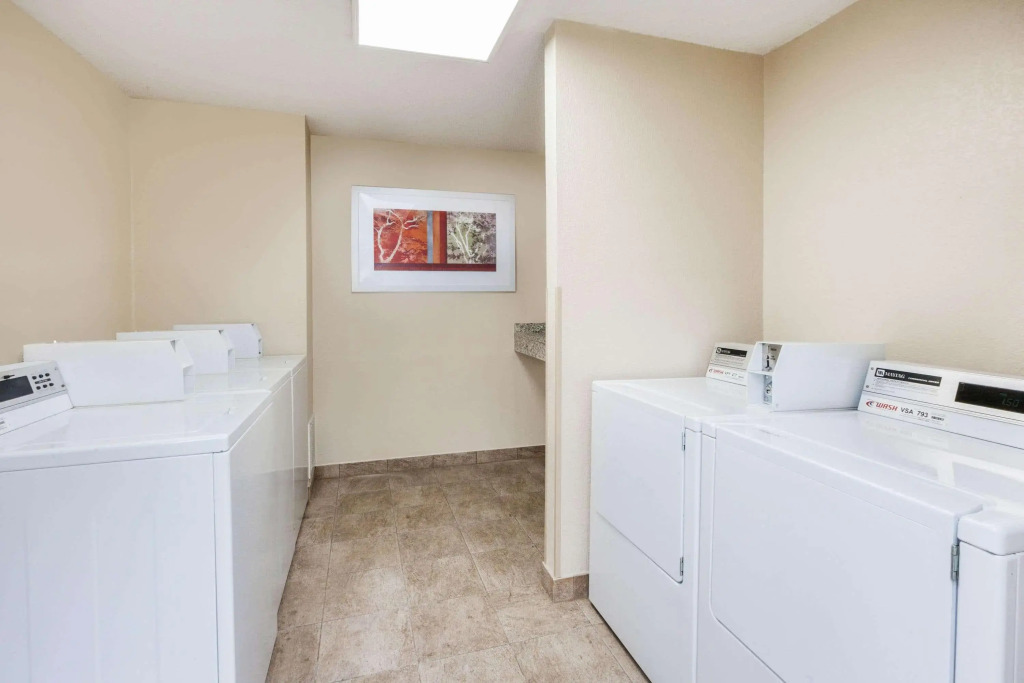 Hawthorn Suites by Wyndham Southfield