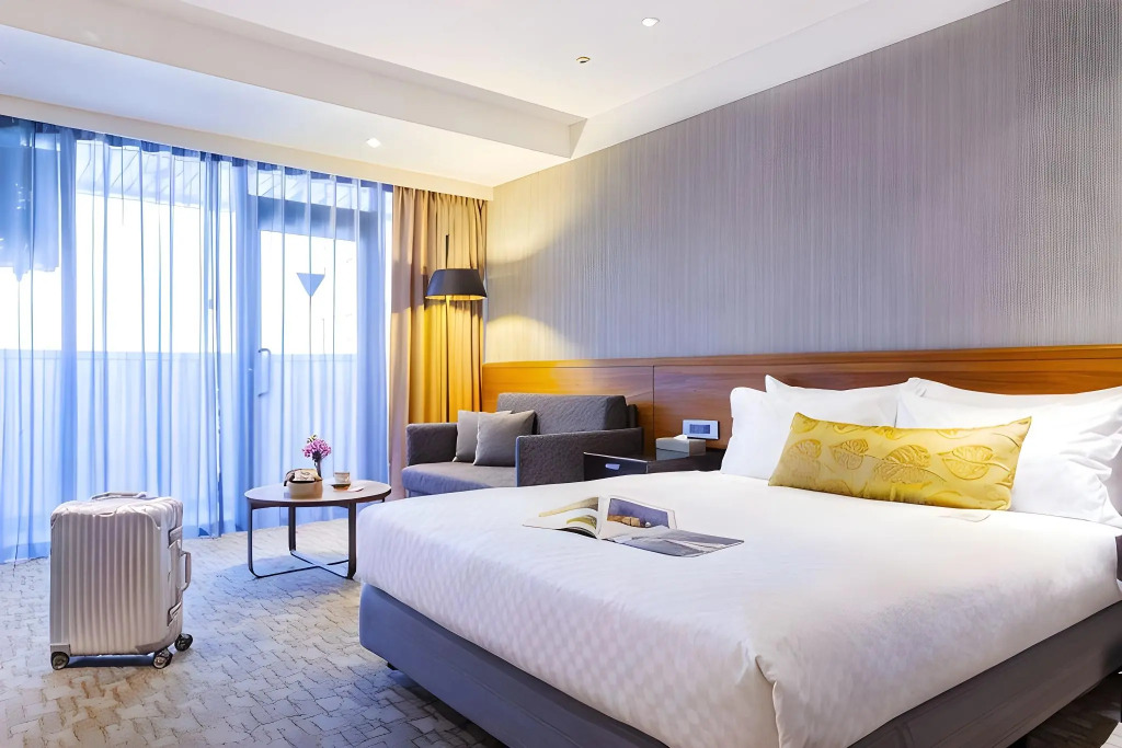 Pacific Business Hotel