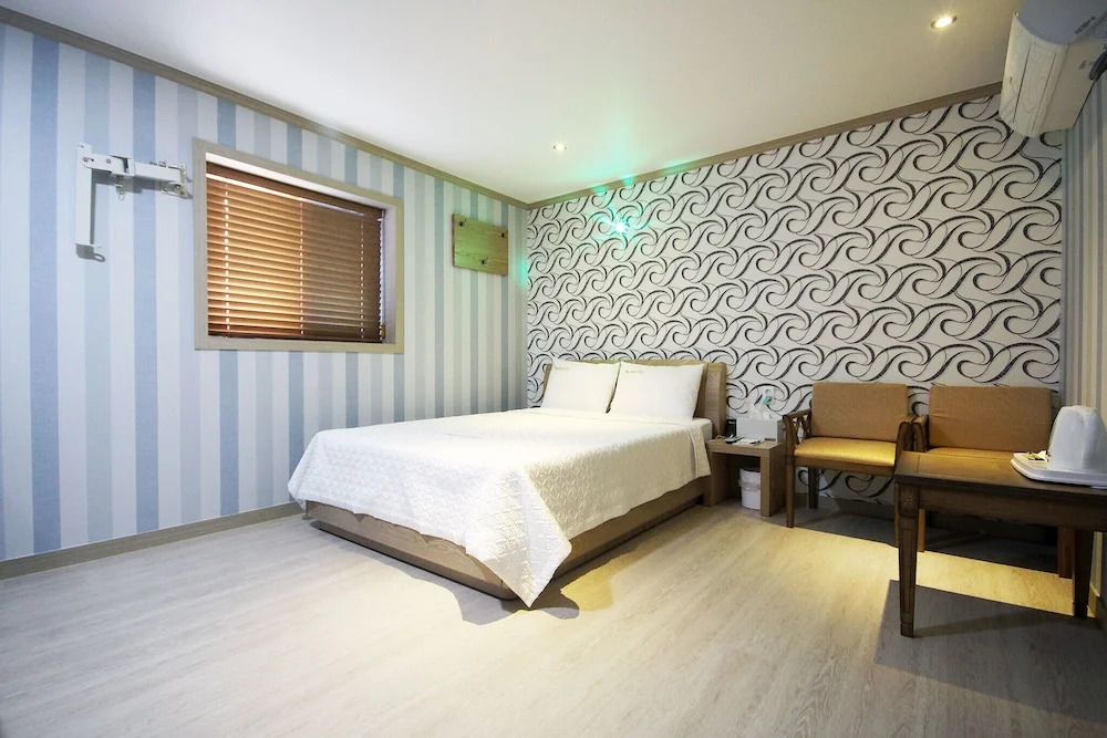 Yeosu 25 Motel