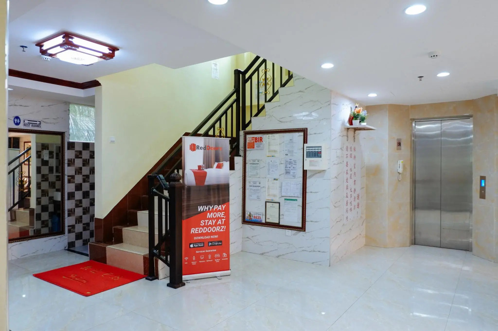 RedDoorz Plus near Camella La Brisa Lapulapu