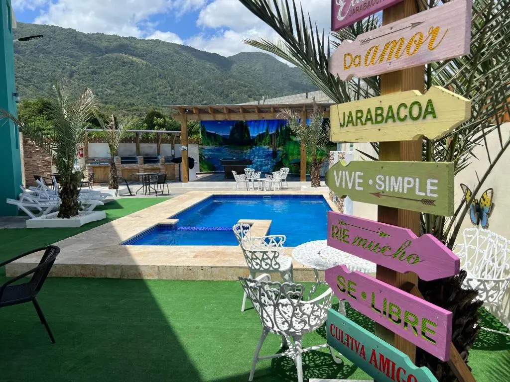 A-1 Hermoso Apartamento tipo villa al pie de la montaña elitevillasjarabacoa