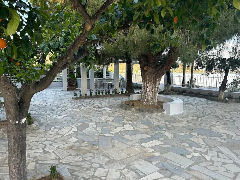 Evia Bay Suites and Retreats