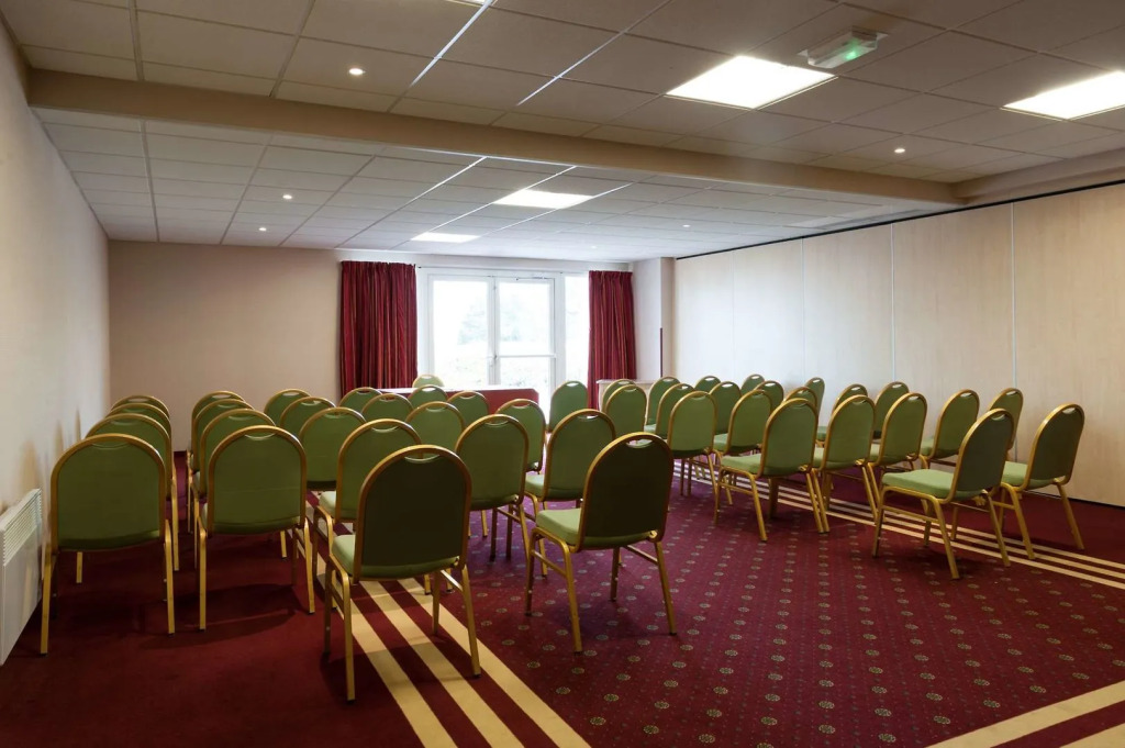 Sure Hotel by Best Western Caen Memorial