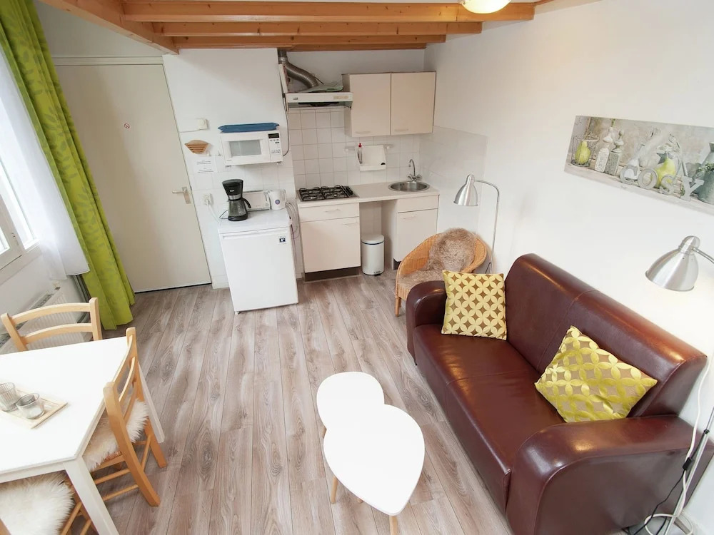 Apartment in Bergen aan Zee near the Beach