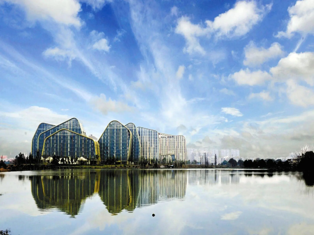 White Horse Lake Jianguo Hotel
