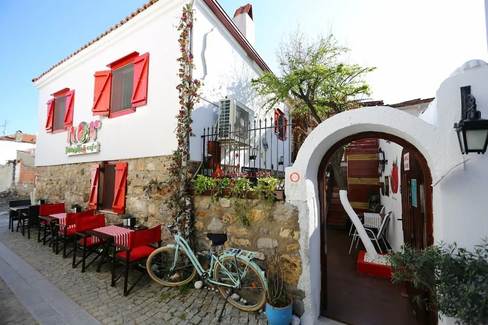 Nar Pansiyon Cafe