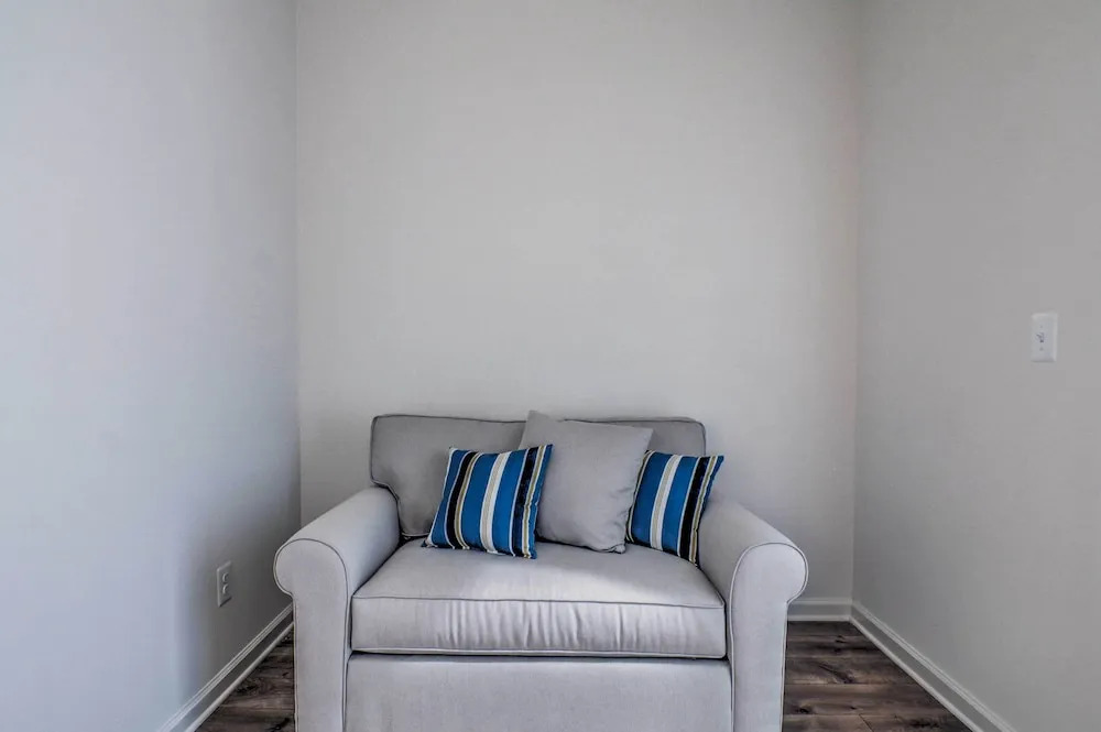 4 Mi to Bethany Beach: Townhome w/ Screened Porch
