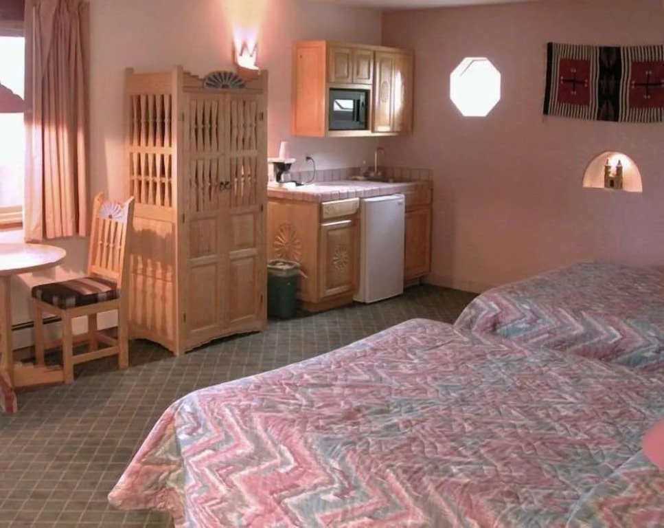 Sun God Lodge