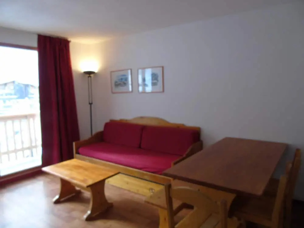 Lou Services Apartment CB63 LSI 001