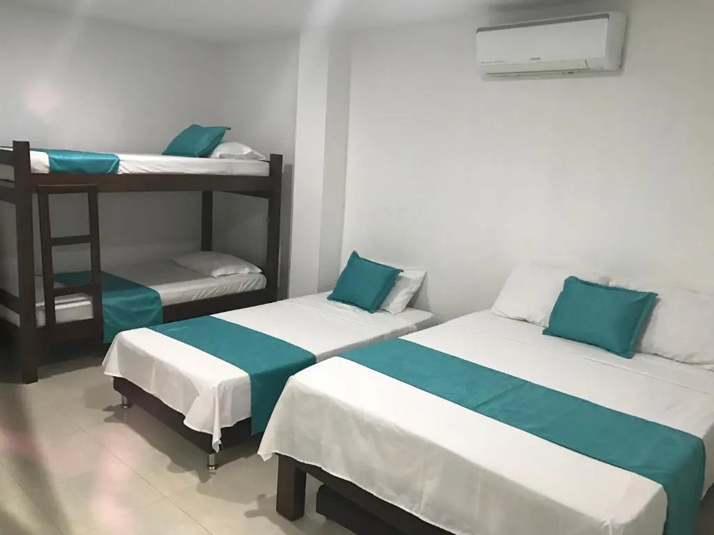 Mayva AprtaHotel