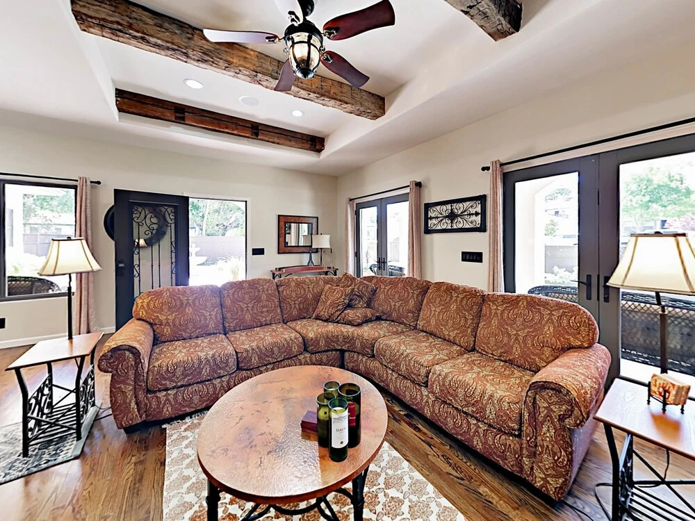 434 Vine Street House 3 Bedrooms 2 Bathrooms Home