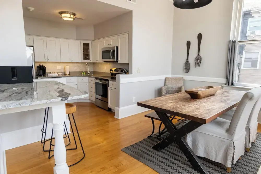 The Newport Lofts - 194 Thames Street