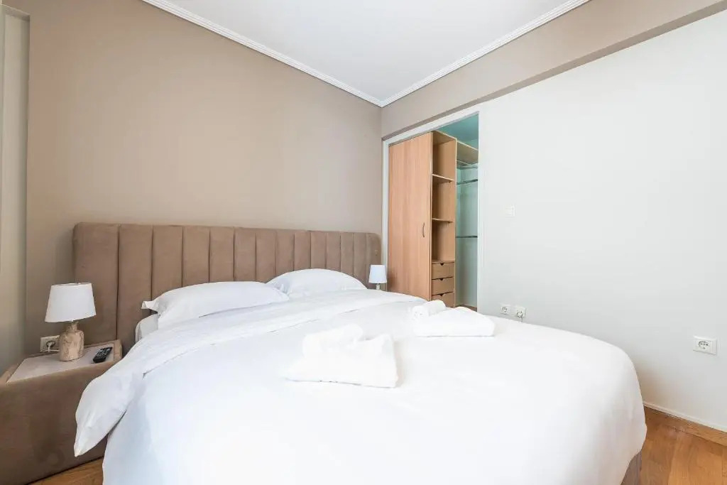 Luxury and Spacious apt for 8 guests New features April 2025
