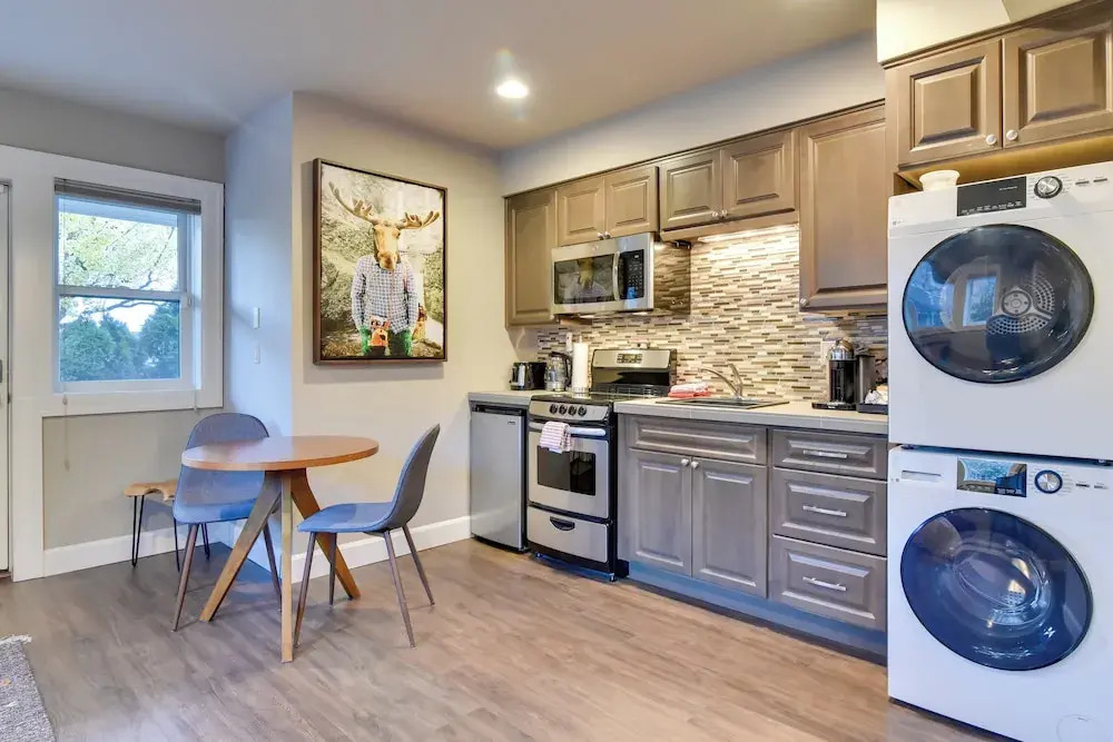 Walkable Portland Studio < 1 Mi to Dtwn!