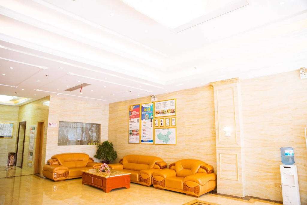 GreenTree Inn Shanghai Pudong Shenmei East Express Hotel