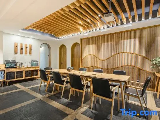 Jiacao Courtyard Guesthouse
