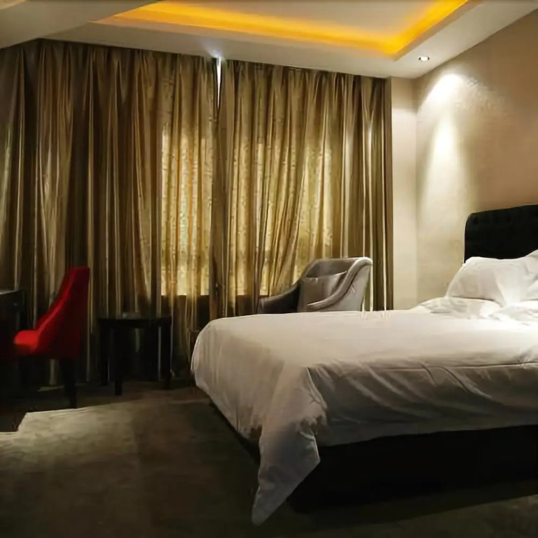 Hanting Hotel Urumqi Kashen Xi Road