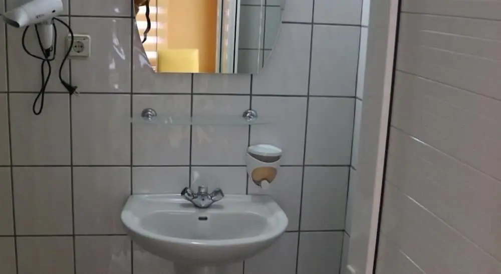 Yeni Hotel