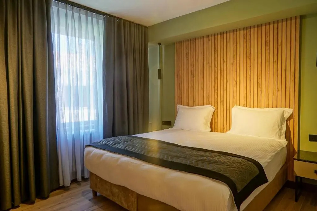 Polek Hotel