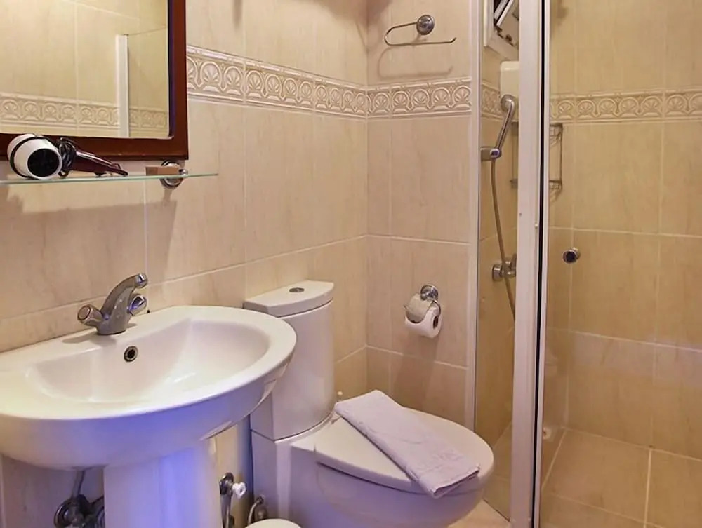 Bozcaada Fahri Hotel