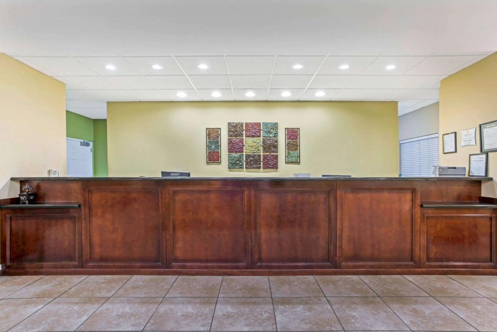 La Quinta by Wyndham Mobile Satsuma / Saraland