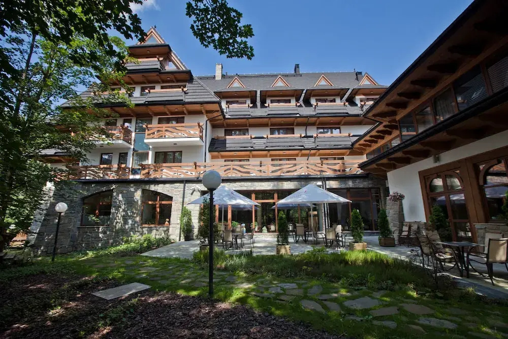 Crocus Hotel
