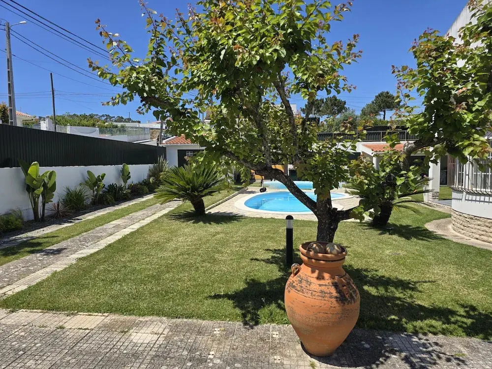 Sesimbra Stylish Villa by Homing
