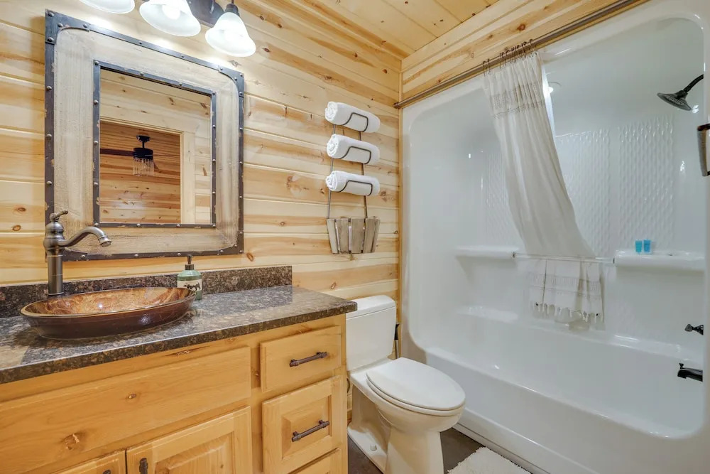 'penny Lane Lodge' Broken Bow Cabin < 6 Mi to Lake