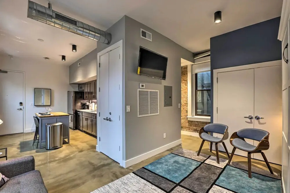 Sleek Studio Near Dtwn Dining & Entertainment