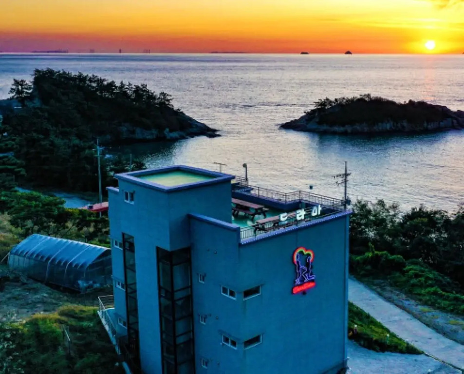 Buan (Byeonsanbando) Drama Pension