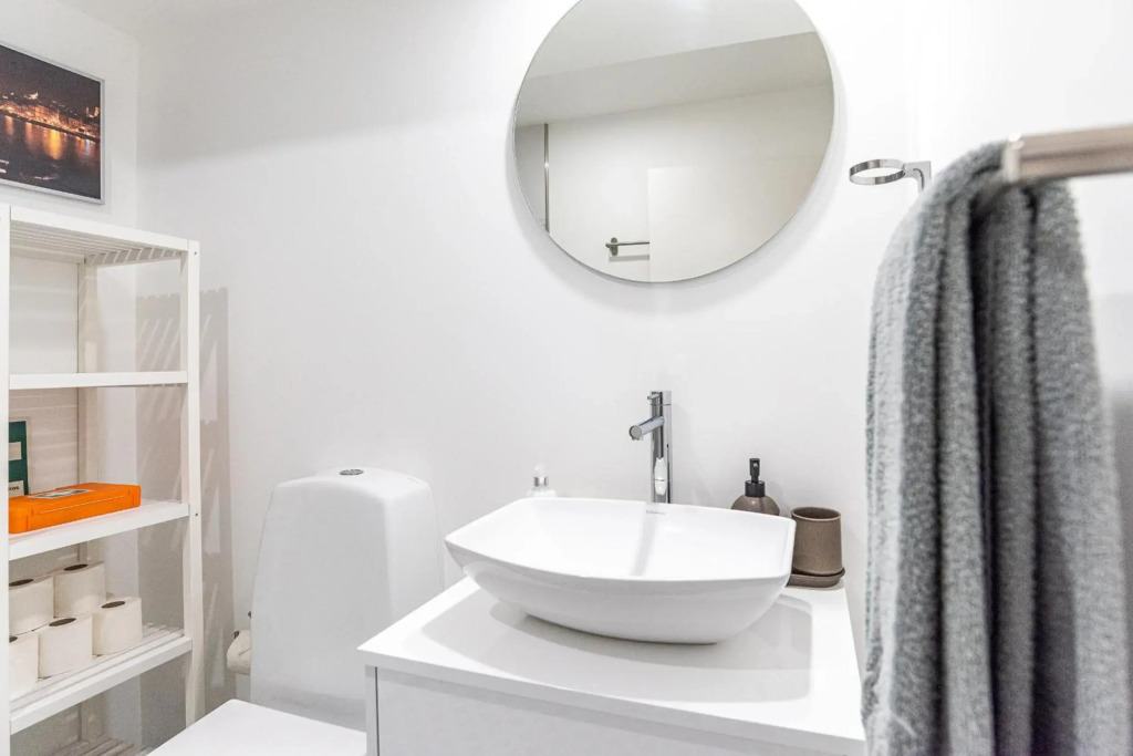 Alvaro's Charming Loft by MP
