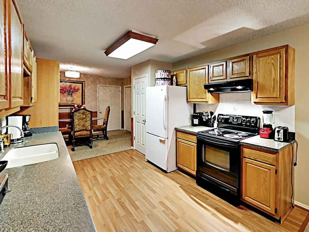 Dogwood House 3 Bedrooms 2 Bathrooms Home